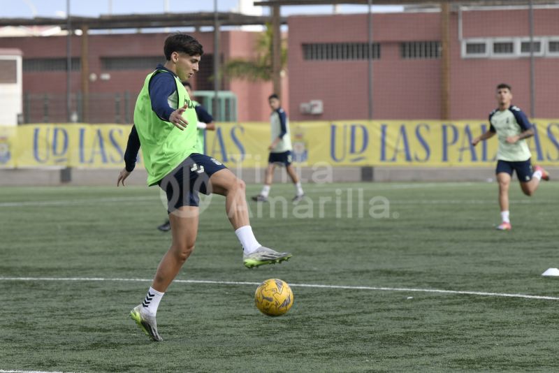 Fotos: El C amarillo se prepara para celebrar el título de Preferente
