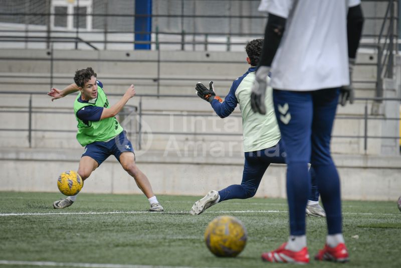 Fotos: El C amarillo se prepara para celebrar el título de Preferente