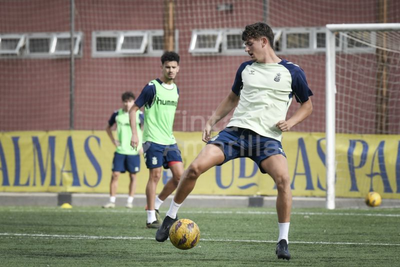 Fotos: El C amarillo se prepara para celebrar el título de Preferente