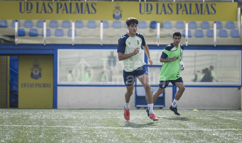 Fotos: El C amarillo se prepara para celebrar el título de Preferente