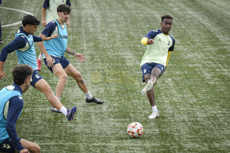 Fotos: Las Palmas Atlético tiene cita el viernes en Los Olivos