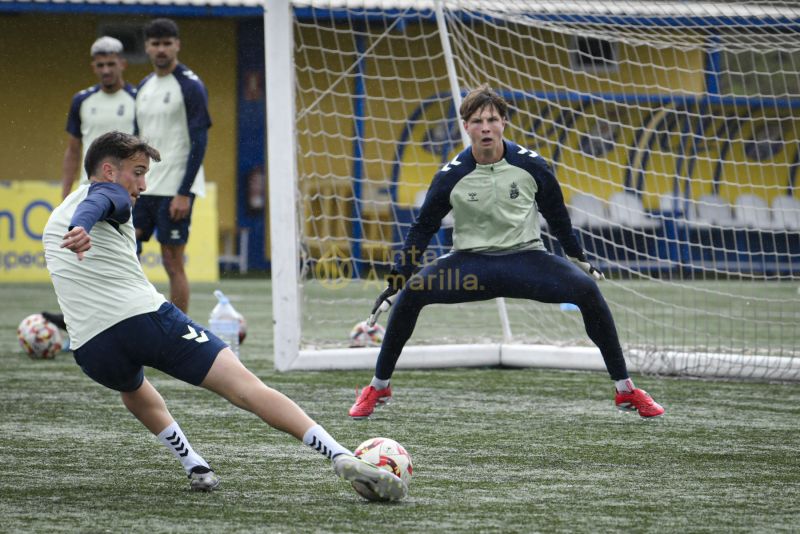 Fotos: Las Palmas Atlético tiene cita el viernes en Los Olivos