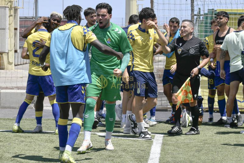 Fotos: Así fue el partido del ascenso de Las Palmas Atlético