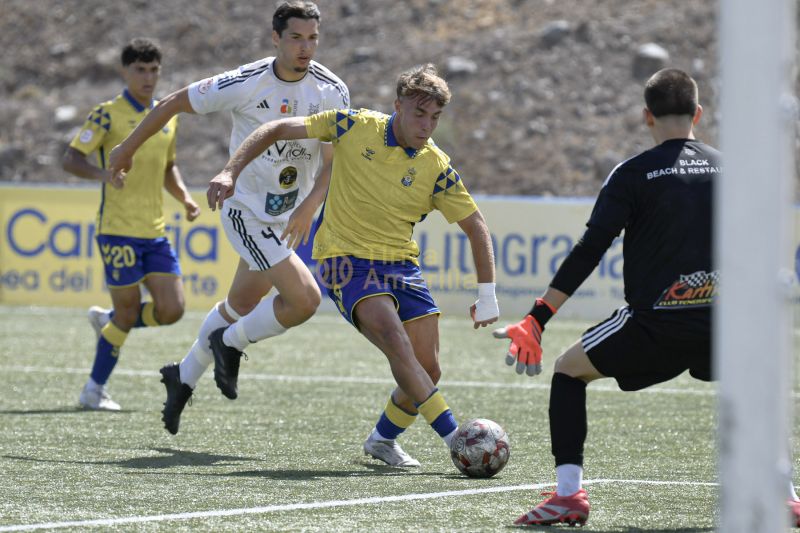 Fotos: Así fue el partido del ascenso de Las Palmas Atlético