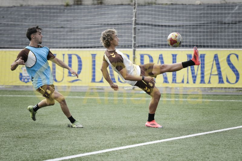 Fotos: Las Palmas Atlético, preparado para el derbi del domingo