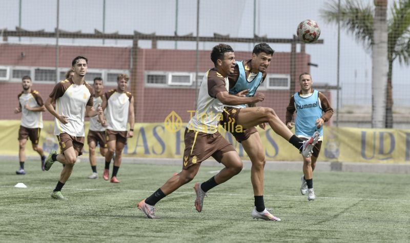 Fotos: Las Palmas Atlético, preparado para el derbi del domingo