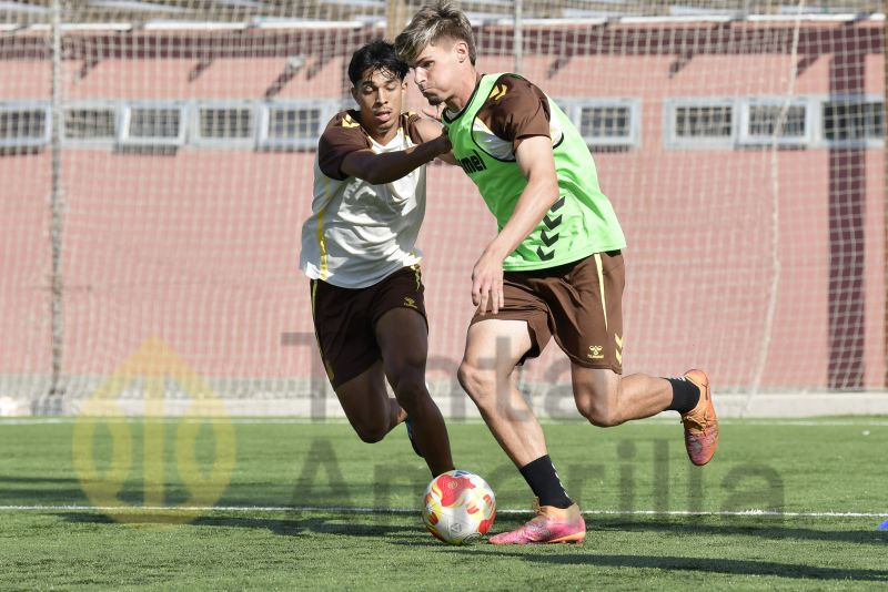 Fotos: Las Palmas C se prepara a fondo para su nueva cita