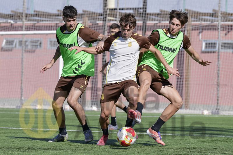 Fotos: Las Palmas C se prepara a fondo para su nueva cita
