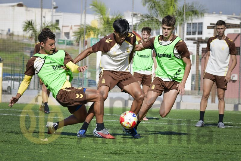 Fotos: Las Palmas C se prepara a fondo para su nueva cita