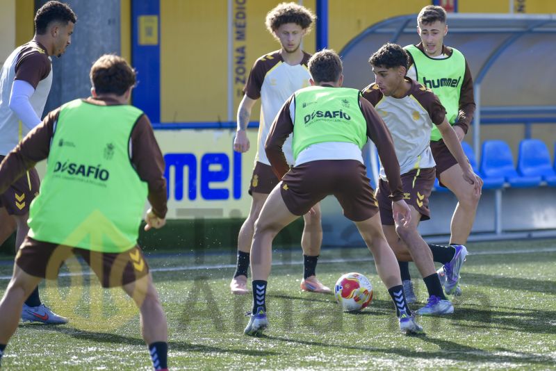 Fotos: Las Palmas C se prepara a fondo para su nueva cita