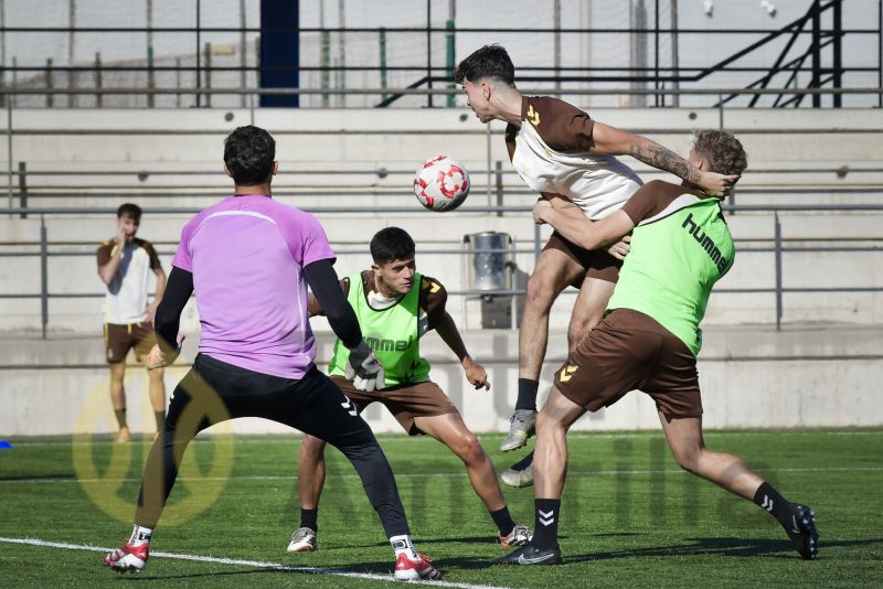 Fotos: Las Palmas C se prepara a fondo para su nueva cita