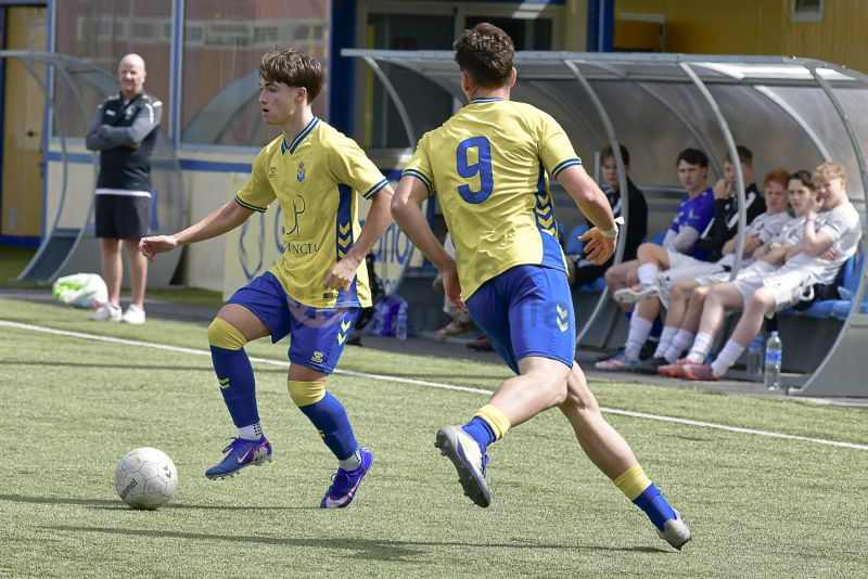  Fotos: El juvenil B de la UD golea a un equipo islandés en el Anexo (5-2)
