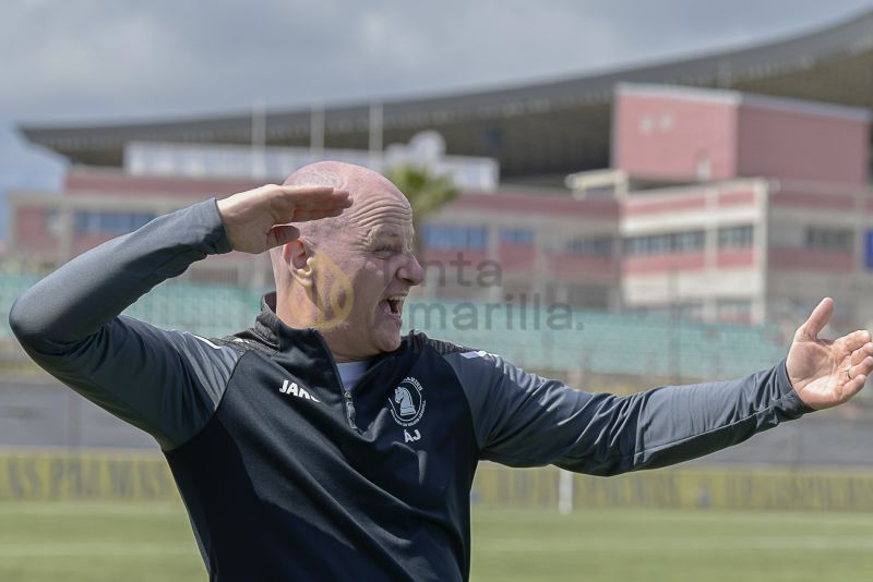 Fotos: El juvenil B de la UD golea a un equipo islandés en el Anexo (5-2)