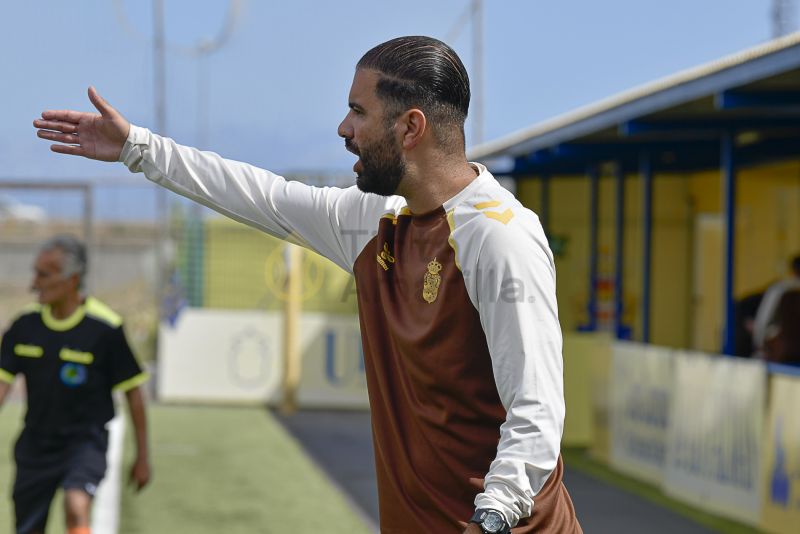  Fotos: El juvenil B de la UD golea a un equipo islandés en el Anexo (5-2)