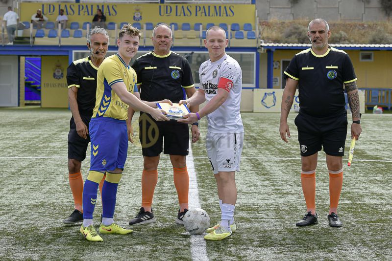  Fotos: El juvenil B de la UD golea a un equipo islandés en el Anexo (5-2)
