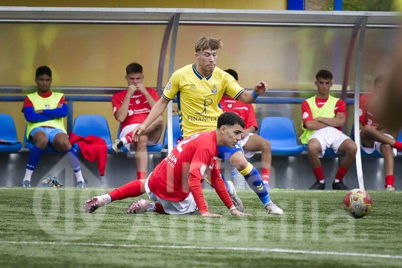 El juvenil de la UD golea (5-0) y crece su ventaja sobre el Tenerife