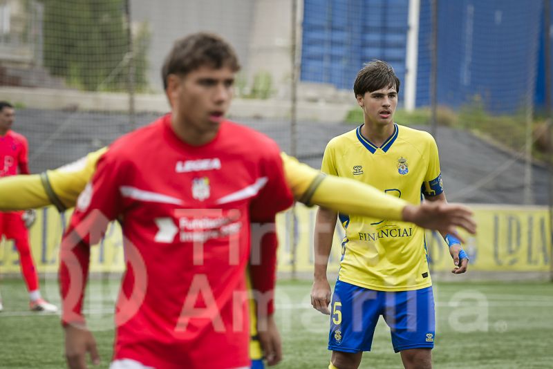 El juvenil de la UD golea (5-0) y crece su ventaja sobre el Tenerife