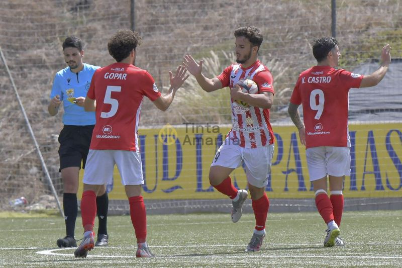Las Palmas Atlético ficha al goleador del San Bartolomé, Aco Hernández