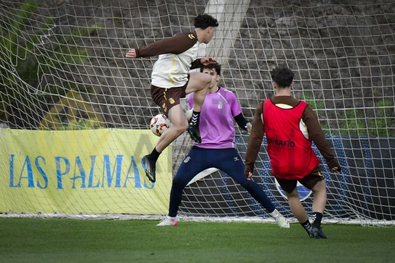 La ilusión del juvenil de Las Palmas de firmar algo grande en Barcelona