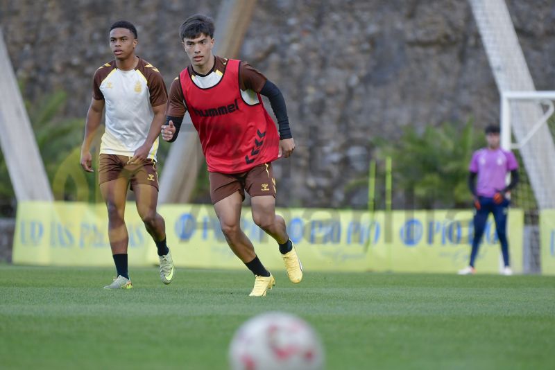 La ilusión del juvenil de Las Palmas de firmar algo grande en Barcelona