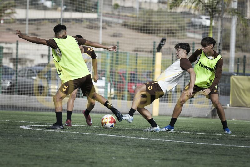 Fotos: Las Palmas C tiene semana corta antes ir a Los Olivos