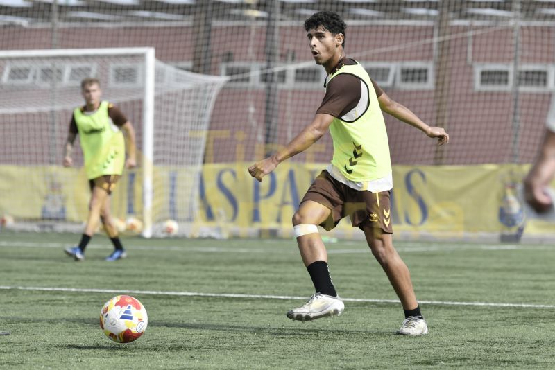Fotos: Las Palmas C tiene semana corta antes ir a Los Olivos