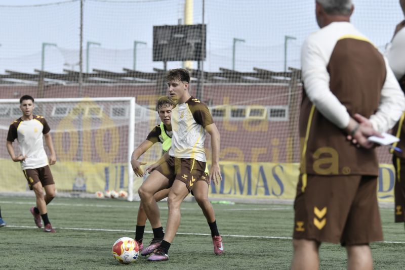 Fotos: Las Palmas C tiene semana corta antes ir a Los Olivos