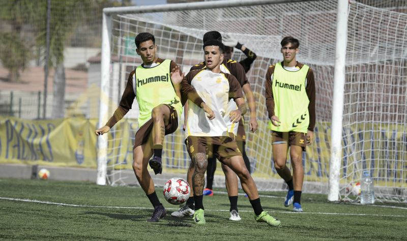 Fotos: Las Palmas C tiene semana corta antes ir a Los Olivos