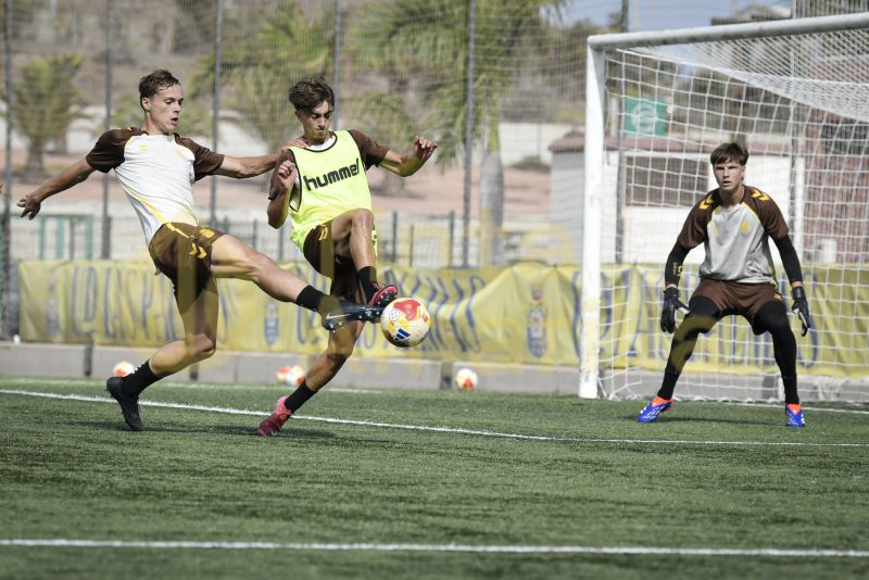 Fotos: Las Palmas C tiene semana corta antes ir a Los Olivos