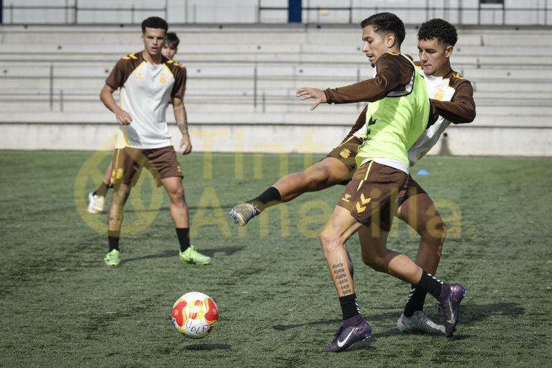 Fotos: Las Palmas C tiene semana corta antes ir a Los Olivos