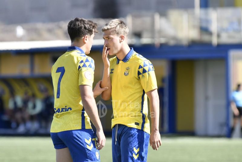 Fotos: El juvenil de la UD golea y ya se centra en el Elche