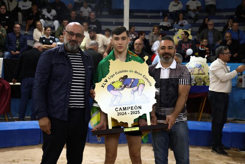 Castro Morales y Gáldar se reparten los títulos de la base grancanaria