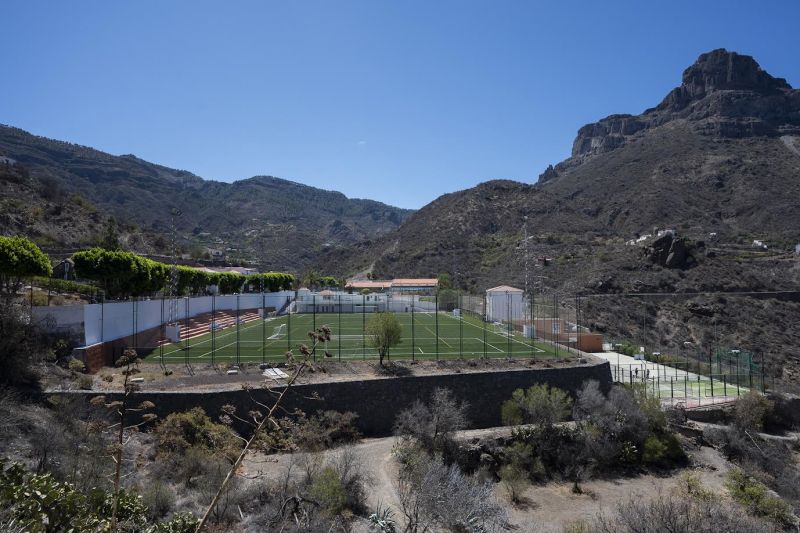 El nuevo campo municipal de Tejeda ya es una realidad