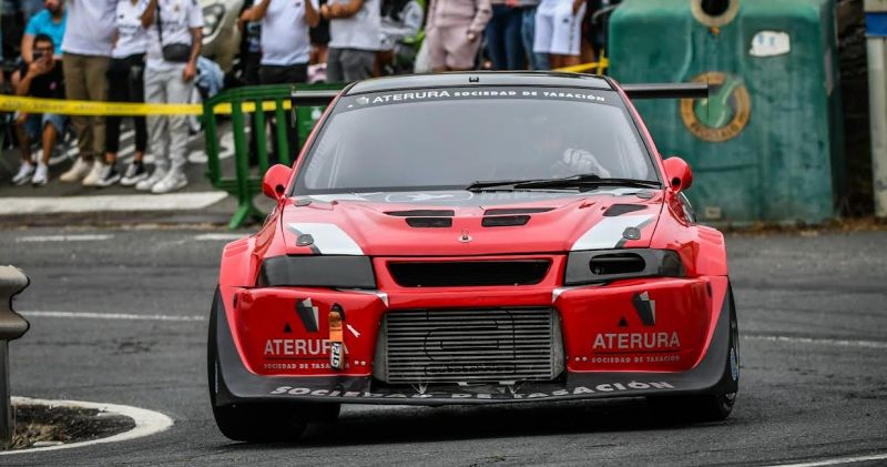 Miguel Cabral reacciona en la Subida de Arucas