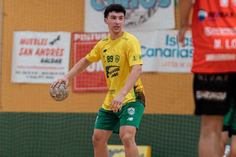 Llamada internacional para el galdense Álvaro Díaz