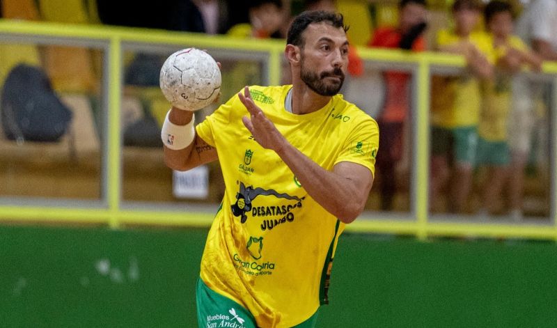 Dani Sarmiento cierra su etapa como jugador y centra su ciclo técnico en Gáldar