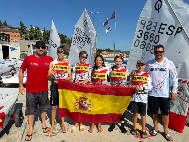 Marta Mansito gana con España el oro mundial de la clase Optimist