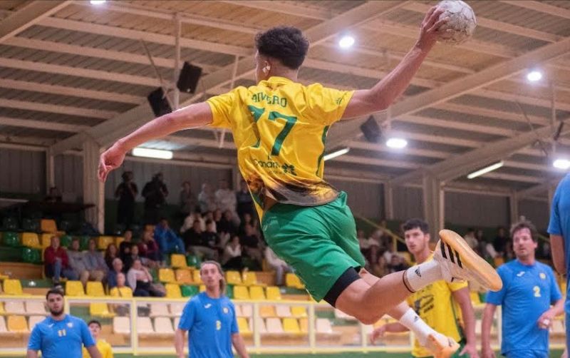 El Gáldar premia a Adrián Rivero por su brillo en el equipo filial