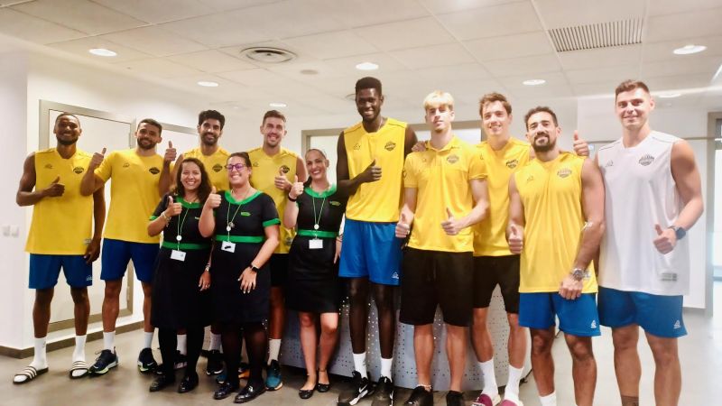 Los 14 jugadores del Guaguas pasan revisión médica