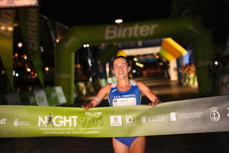  Chaib Lachgar y Johanna Ardel se coronan en las calles de la capital grancanaria