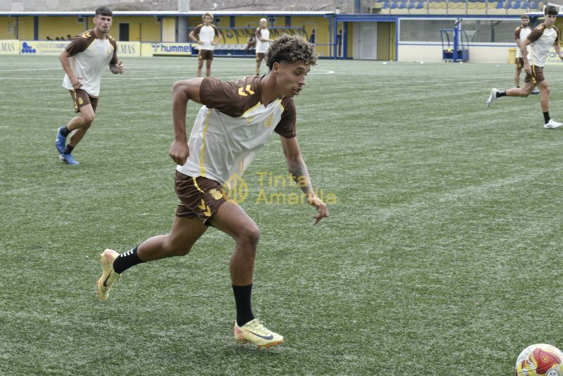 Fotos: Las Palmas Atlético, en el intento de volver a ganar al Real Madrid C