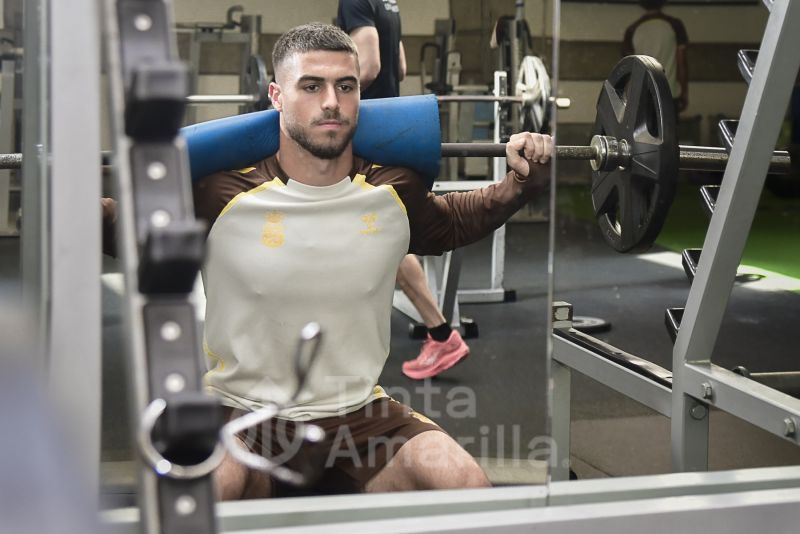 Fotos: Las Palmas Atlético se prepara para viajar a Fuenlabrada