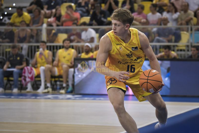 Dylan Bordón abandona Canarias para jugar en la NCAA