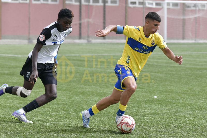 El juvenil de la UD suma su primera laboriosa goleada en el Anexo (5-1)