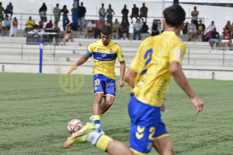 El juvenil de la UD suma su primera laboriosa goleada en el Anexo (5-1)