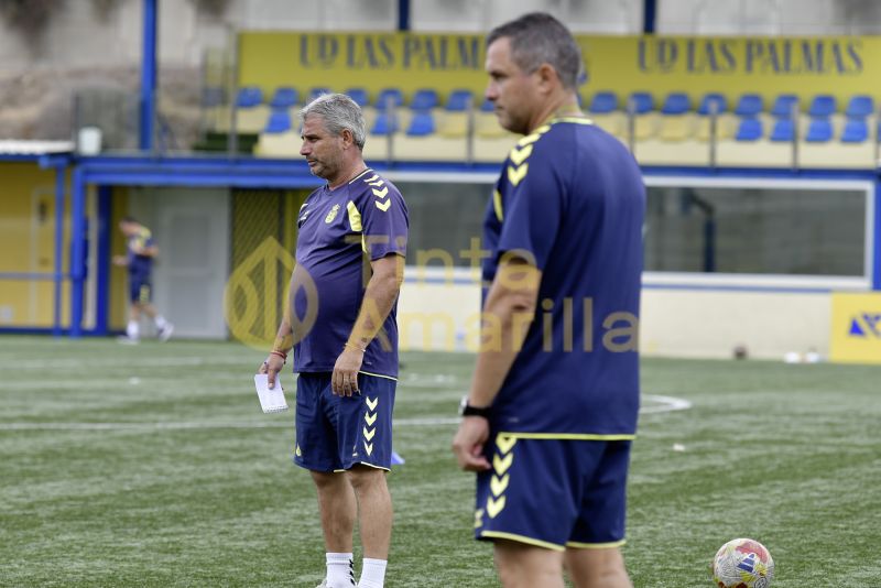 Robaina e Iván López ya dirigen a los filiales de Segunda y Tercera RFEF