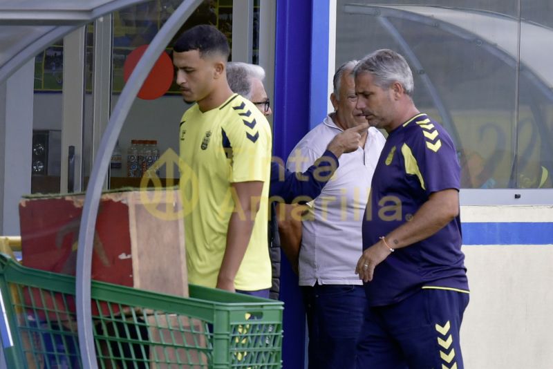 Robaina e Iván López ya dirigen a los filiales de Segunda y Tercera RFEF