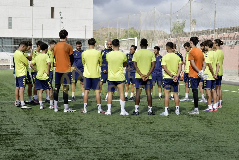 Fotos: Las Palmas C ya tiene en su mira al Mensajero