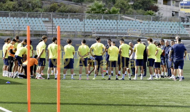 Robaina e Iván López ya dirigen a los filiales de Segunda y Tercera RFEF