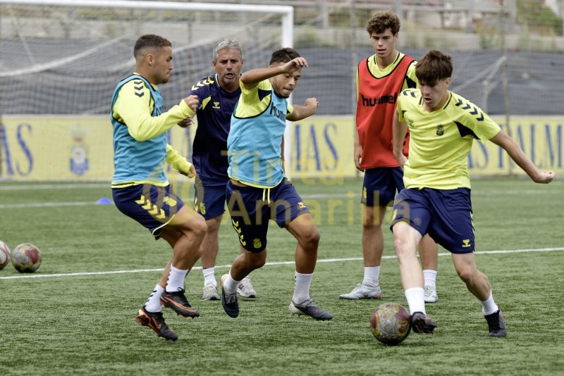 Robaina e Iván López ya dirigen a los filiales de Segunda y Tercera RFEF